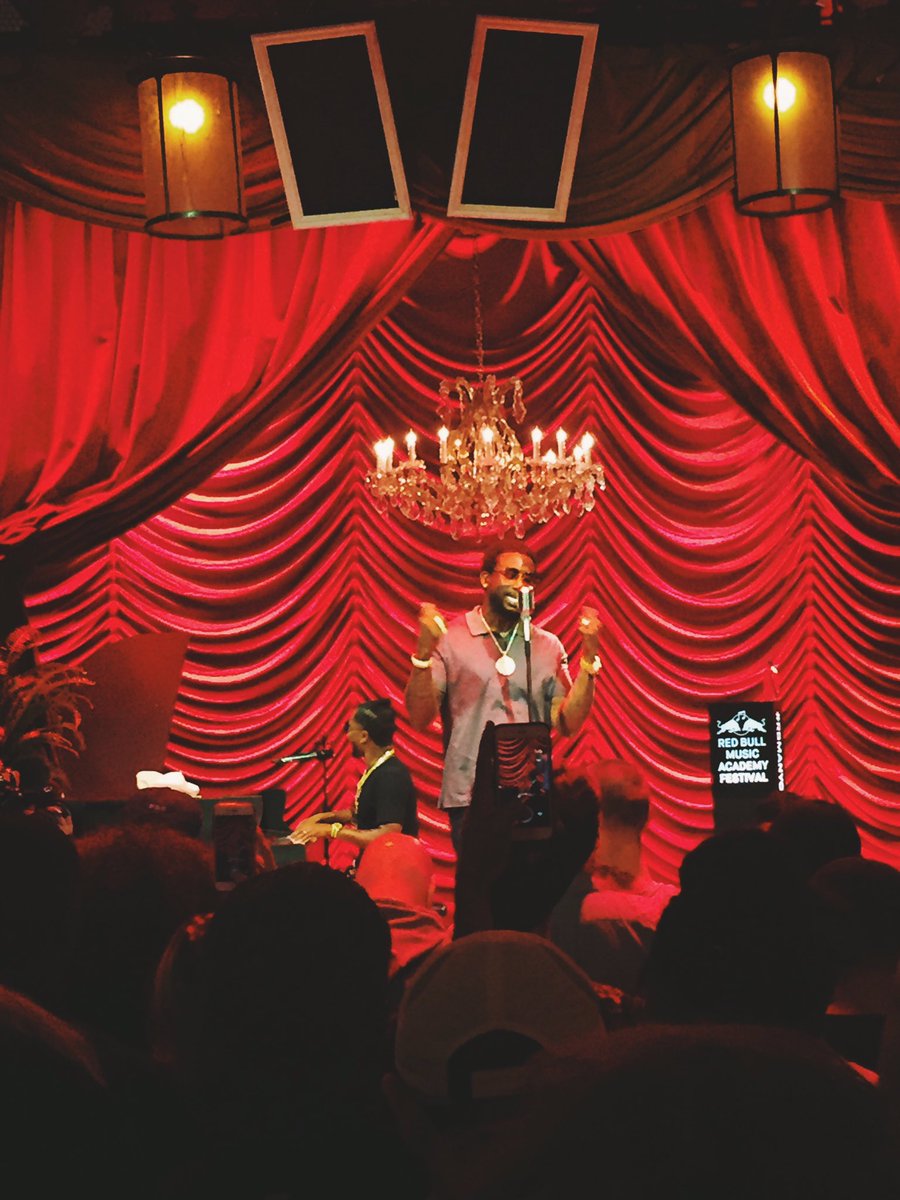 CoryTownes's tweet image. Last night, I saw an intimate concert with @gucci1017 &amp;amp; @zaytovenbeatz, &amp;amp; it was '06 all over again. @RBMA #rbmanyc win.gs/guccimane