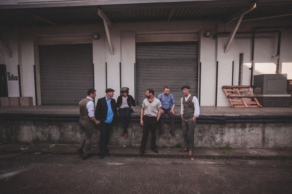 The Jar Family tweet media