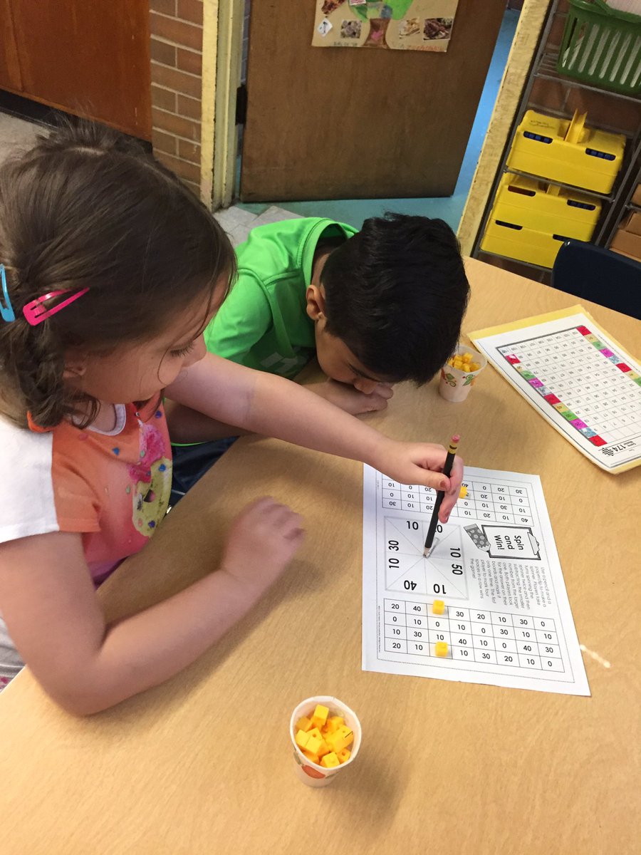 LynnCrest1AM's tweet photo. Spin and Win Subtraction!! #firstgraderocks @CoachOsborne https://t.co/5QGjllC2go