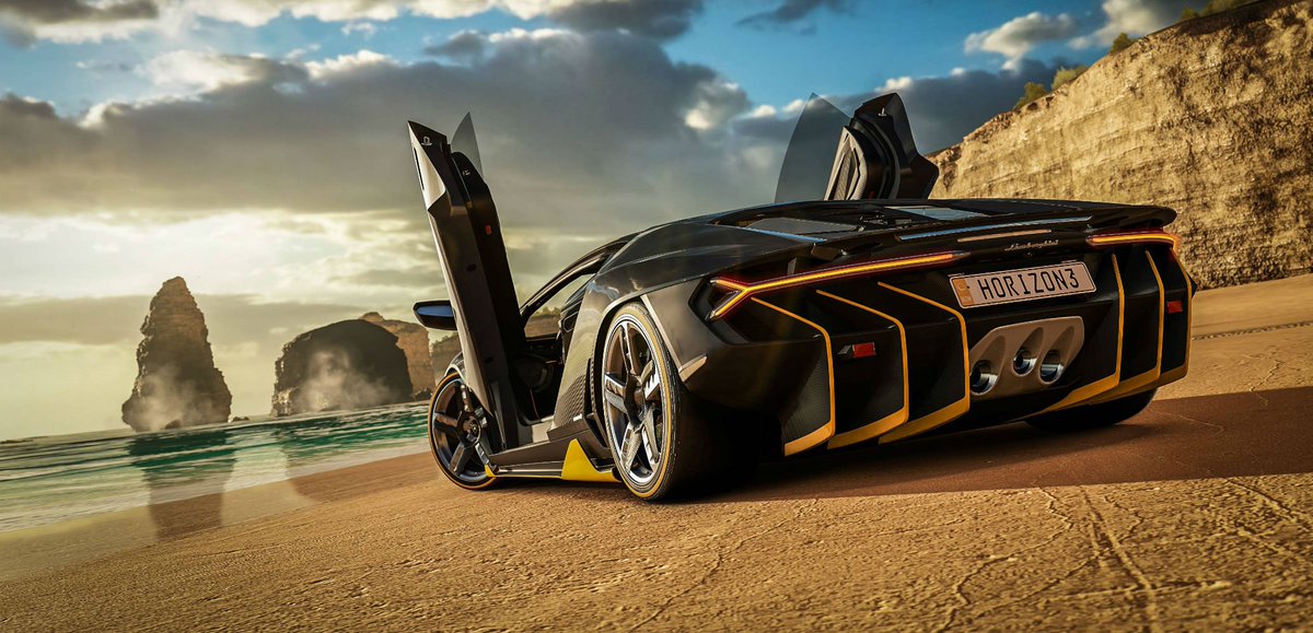 GIBiz's tweet photo. Playground spent 18 months making the first 10 minutes of Forza Horizon 3 https://t.co/vMCNhOh6Dv From @ralphmfulton's talk at @NordicGame https://t.co/vyn5tbLLmv