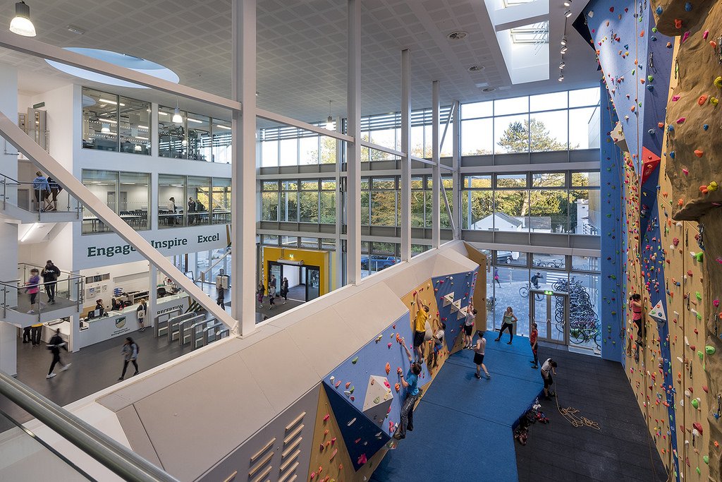 UofNTennis's tweet photo. DAVID ROSS SPORTS VILLAGE
@UoNSport's £40million home is open, offering an inspirational and accessible sports provision for all! #unitennis https://t.co/78bCyvXB2S