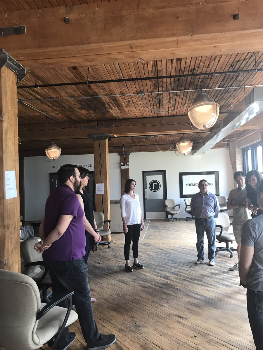 gentzyf's tweet photo. The Collaborative @Uptake is true to its name today. Learning with @TheSecondCity in the #remixchicago space at Blue 1647. https://t.co/vAEleFlBR5