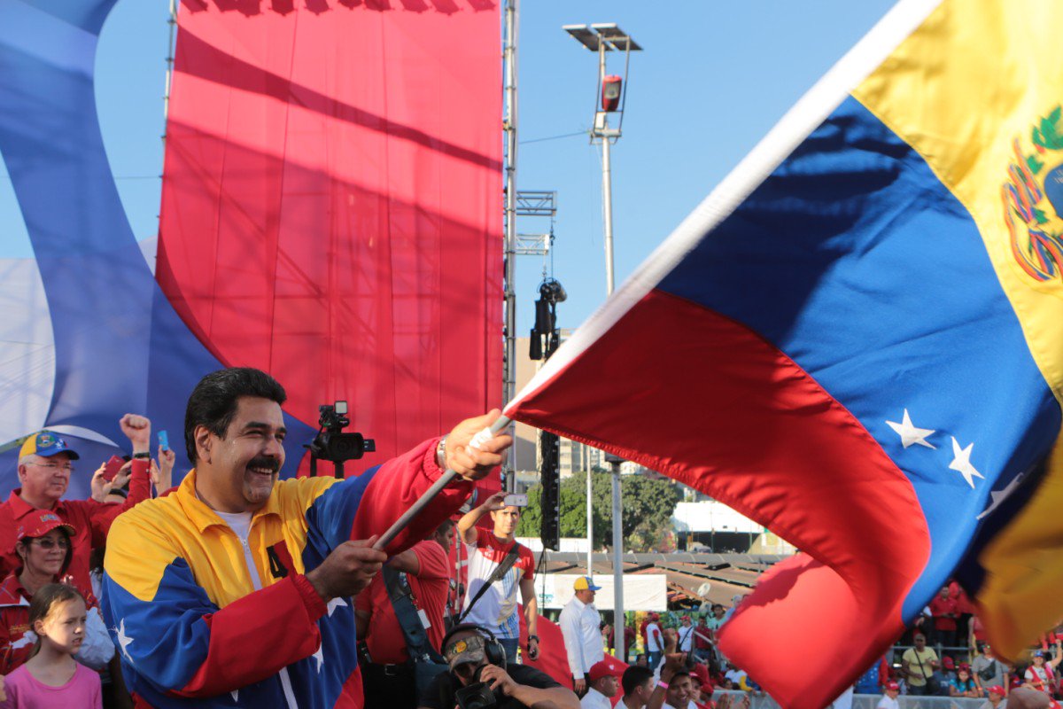 delcyrodriguezv's tweet photo. El Pdte @NicolasMaduro alzó las banderas x la libertad de Óscar López Rivera desde su alma internacionalista y de justicia para los pueblos. https://t.co/jimxaFnQ1W