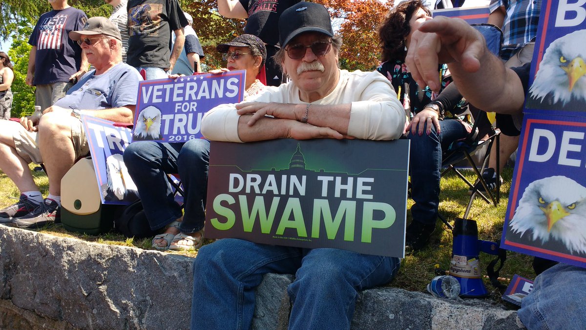 BensonJudy's tweet photo. Howard Smith of gales ferry said "with all the negative press, he needs to see people come to support him." https://t.co/dJHbnz1JhI