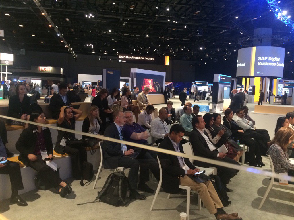 jcfroelich's tweet photo. Another great RevRec session. @pvbgraham kicking it for @SAPFinance at #SAPPHIRENOW https://t.co/jSB04twxBd