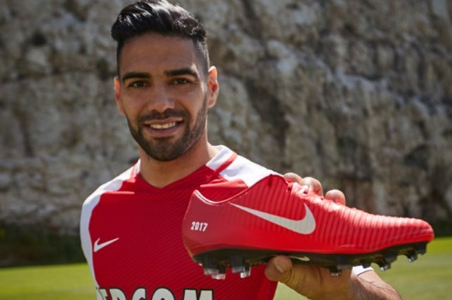 Gol Caracol auf Twitter: „#FOTO Falcao García presentó los guayos con los  que buscará ser campeón en Francia https://t.co/1Pz7a7uEhM #DeColombianos  https://t.co/HdKbkrpwAY“ / Twitter