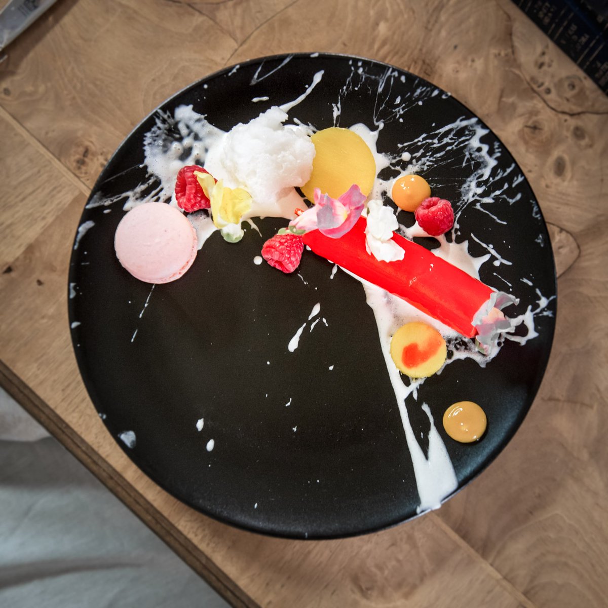 Hierdie week se Framboosmousse resep is binnekort beskikbaar op <a href="/kykNETtv/">kykNET TV</a> by kyknet.dstv.com/show/tyd-met-a… #TydmetAleit #STIRfood