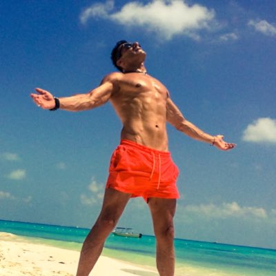 marcodimauro's tweet photo. #NuovaFotoProfilo https://t.co/s4WDsa3H9y