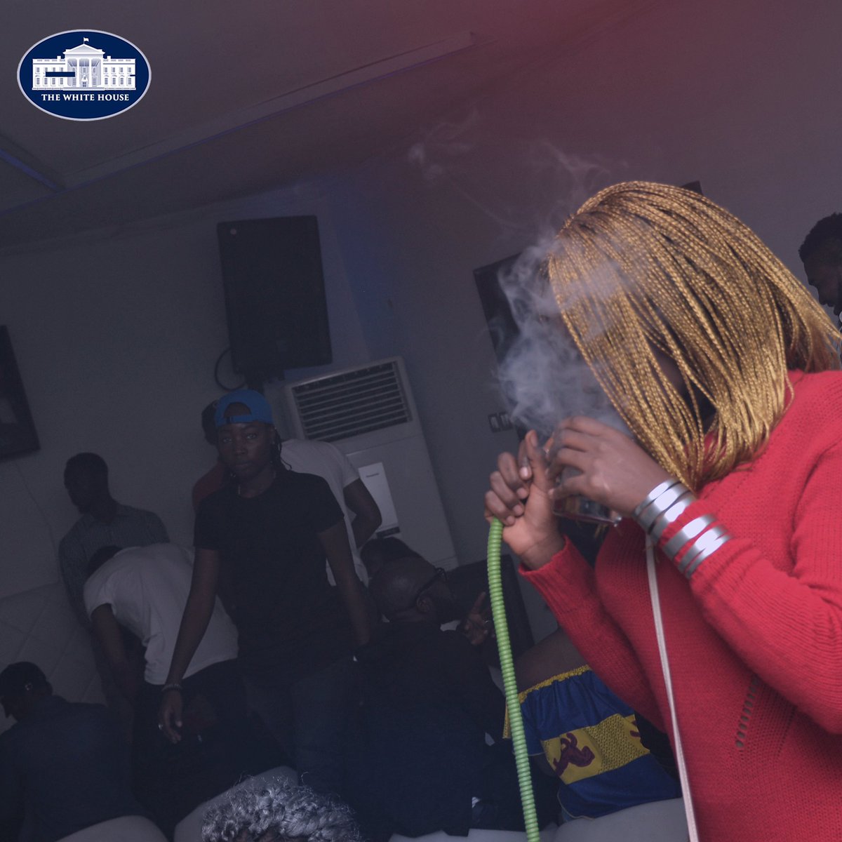 WHlounge's tweet photo. Party at the lounge... #turnup https://t.co/xUvmU6kWwc