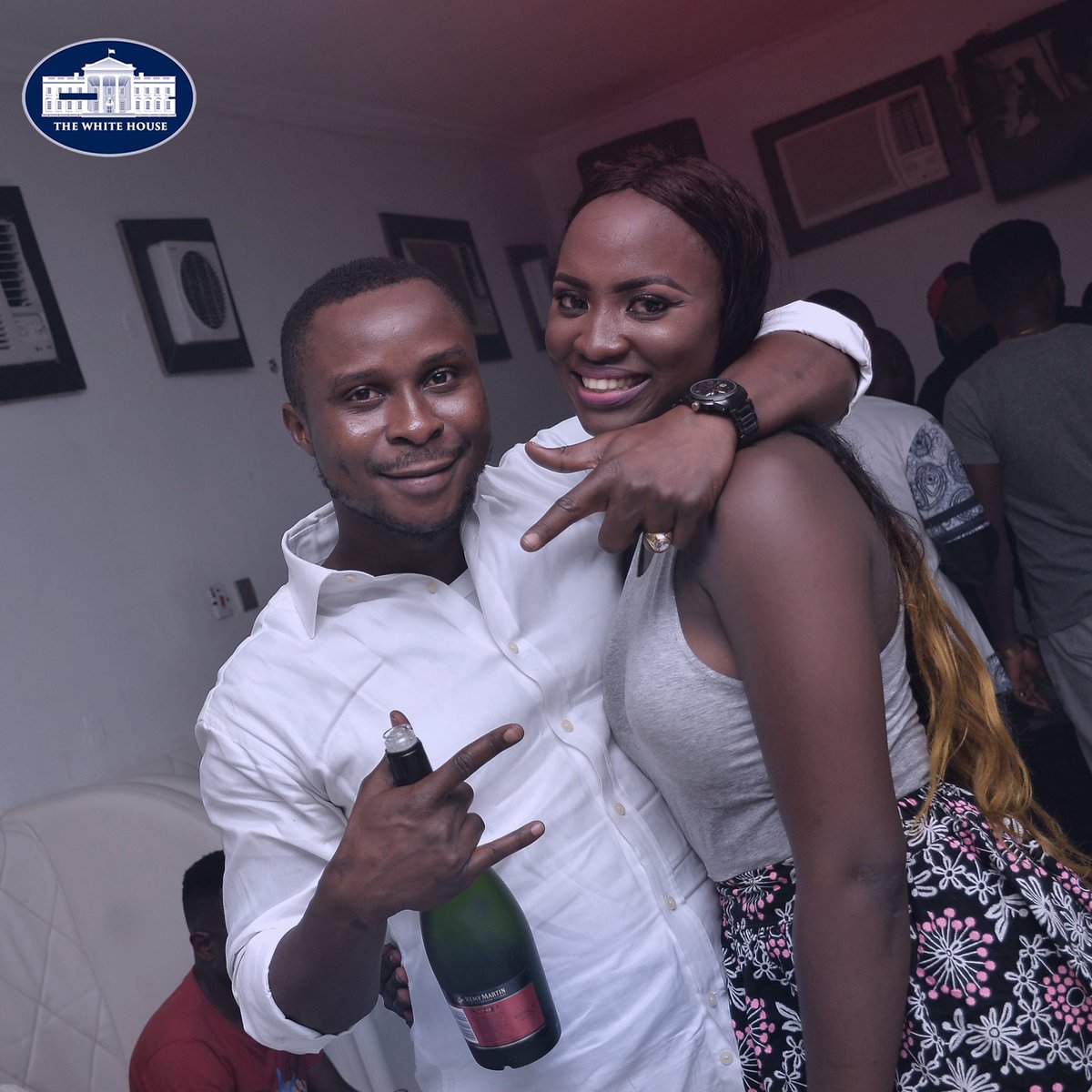 WHlounge's tweet photo. Party at the lounge... #turnup https://t.co/xUvmU6kWwc
