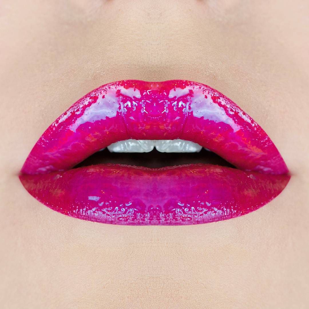 SigmaBeauty's tweet photo. .@tinebeauty rocks our Pink Lotus #LipSwitch perfectly! https://t.co/nyvDvLgSnO https://t.co/CtdDJm9SAJ