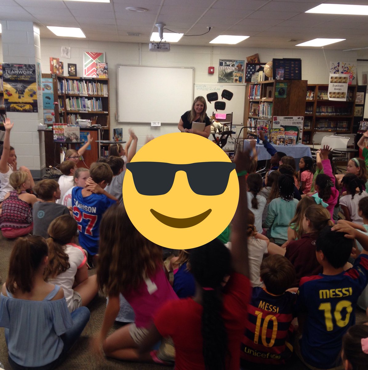 VHECLIBRARY's tweet photo. Look at the hands! #VHEC is so excited to have #Libraryin Forest talk about summer reading. #VHECLibrary #ReadingGoals #VHCS https://t.co/J19HIdL2Tk