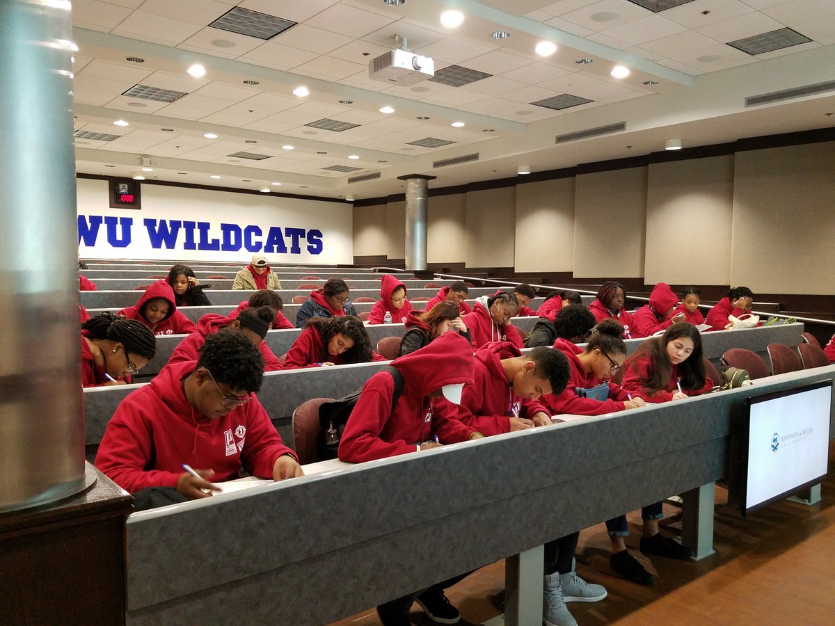 PCCC_GEARUP's tweet photo. At Johnson & Wales Info. Session #collegetour2017 https://t.co/tSrp49d2Tc