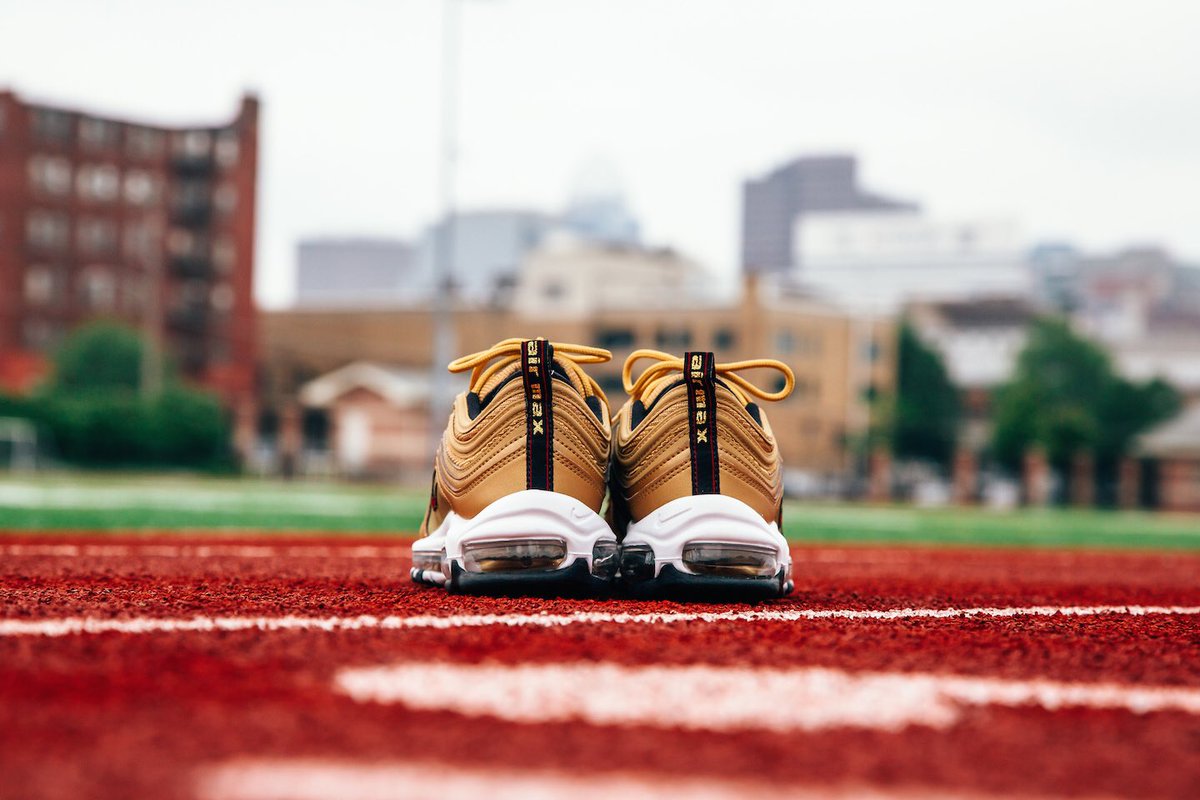 Jess_supreme's tweet photo. NIKE AIR MAX 97 OG “METALLIC GOLD”
RELEASE DATE: MAY 18TH, 2017
$160
Cop with: https://t.co/k1p2M8bQ1U https://t.co/zCC4MmK9WJ