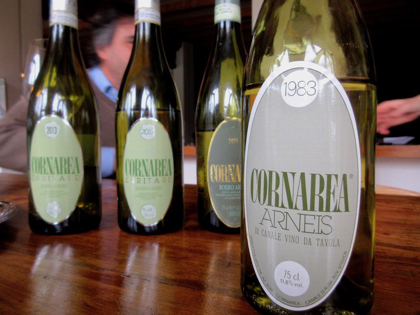 TheWineryUK's tweet photo. Welcome to Villa Cornarea.Pier Bovone's father bought a hill with vines &amp; villa in 1975 &amp; helped revive the local grape Arneis @WinesofRoero https://t.co/PtJeSjOCvE