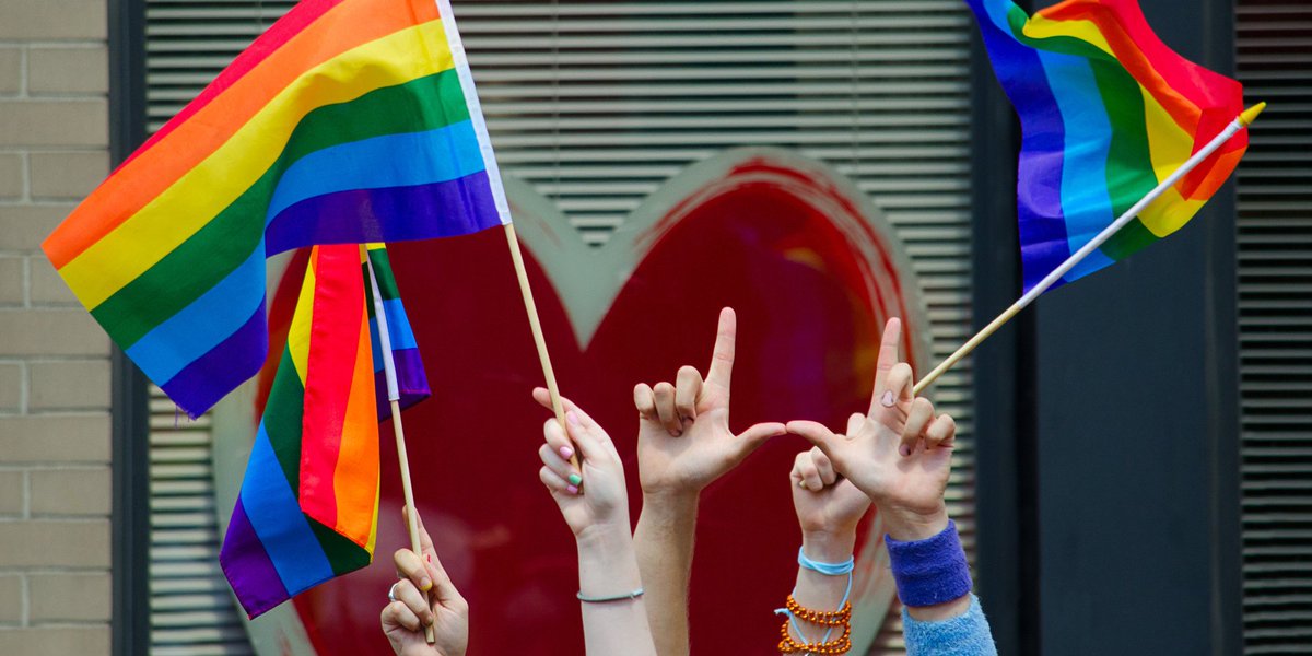 Cromechan's tweet photo. #loveislove
любовь не знает гендера https://t.co/lffTcpCp6u