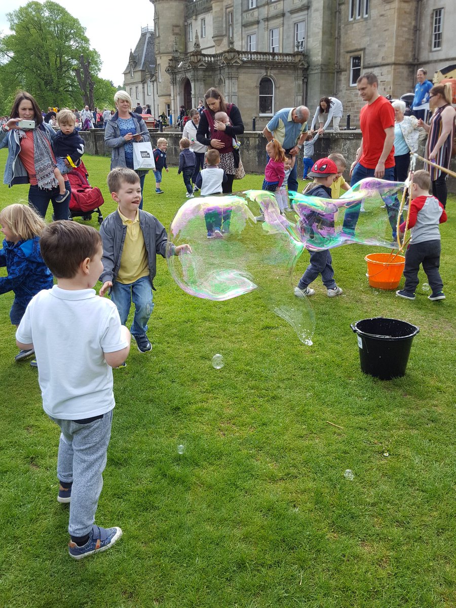 Toddletots1's tweet image. @LangleesNursery a wee mix from our visit with the book bug club today,  and the bubble man. X #happykids #nurseryoutings #bubblesarefun