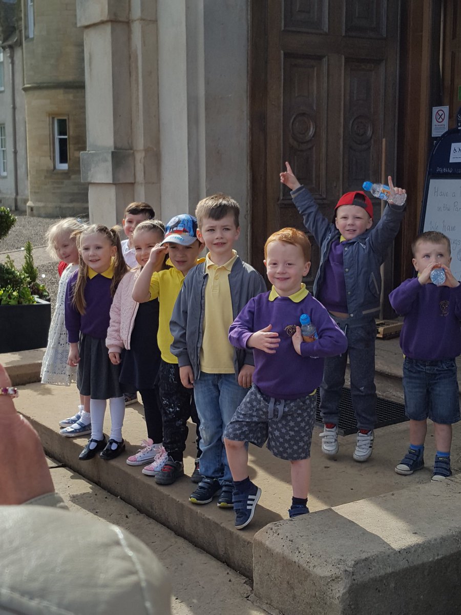 Toddletots1's tweet image. @LangleesNursery a wee mix from our visit with the book bug club today,  and the bubble man. X #happykids #nurseryoutings #bubblesarefun