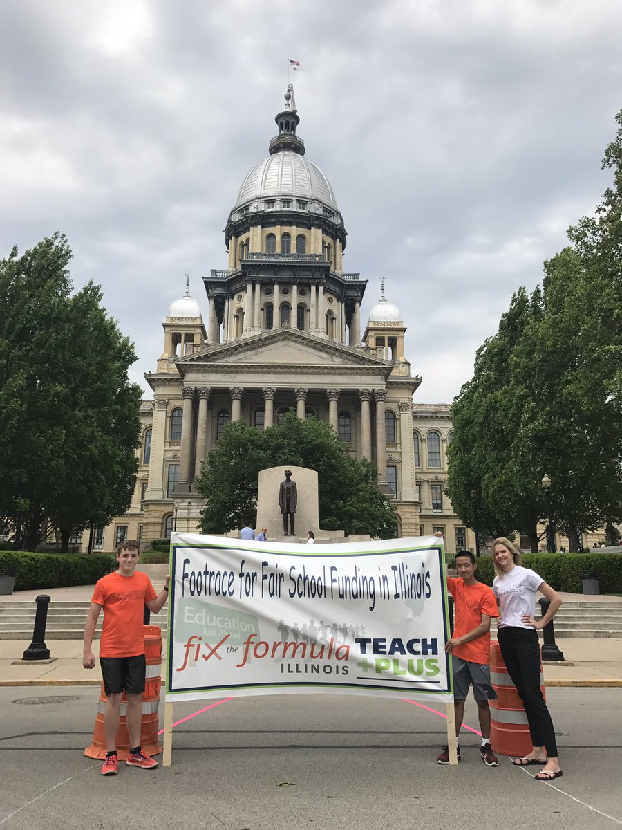 shonda_ronen's tweet image. Fighting for Fair School Funding in Illinois #fixtheformula @AndyManar @advanceillinois @FundILFuture @teachplus @TeachPlusChi