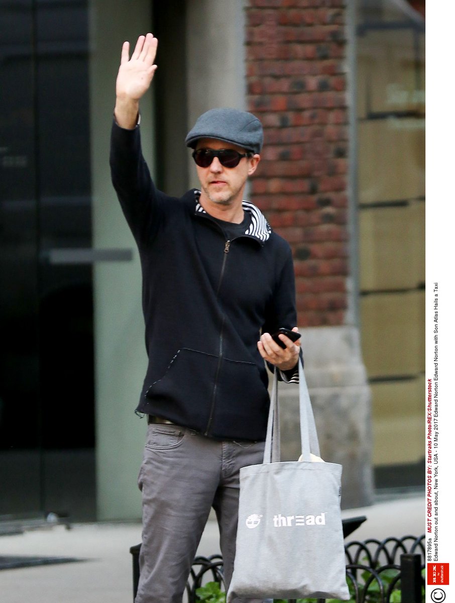 Timberland Edward Norton Stepping Out With His Timberland X Threadintl Tote Bag Check Out Timberlandxthread Here T Co Aclkw5kgm5 T Co 4kmglhdplc