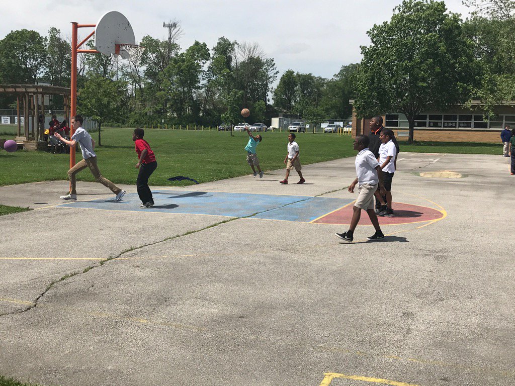 A beautiful day for recess. Students have worked hard this am and are enjoying a few minutes to improve socially