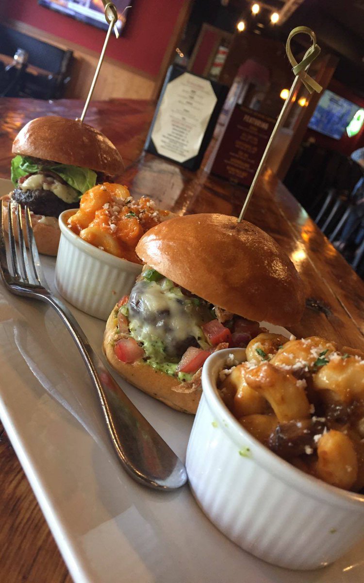 Paragon Tap Table On Twitter Slider And Mac Cheese Flight Bacon Blue Slider And Our Southwest Slider With Buffalo Chicken Mac And Short Rib Mac 15 Https Tco Npvgyxdhlo