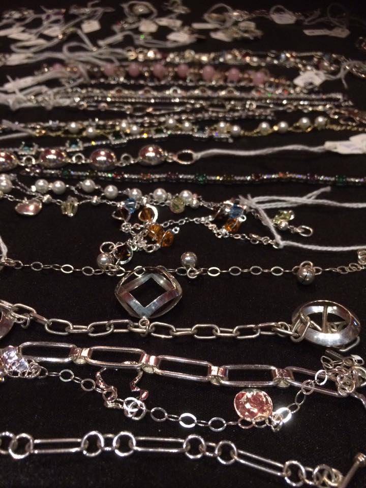 MestizoMarket's tweet image. Navar jewellers will be at @MestizoMarket for a free workshop on all things silver on Sat 10 and Sun 11 June. Sign up today! #SilverWorkshop