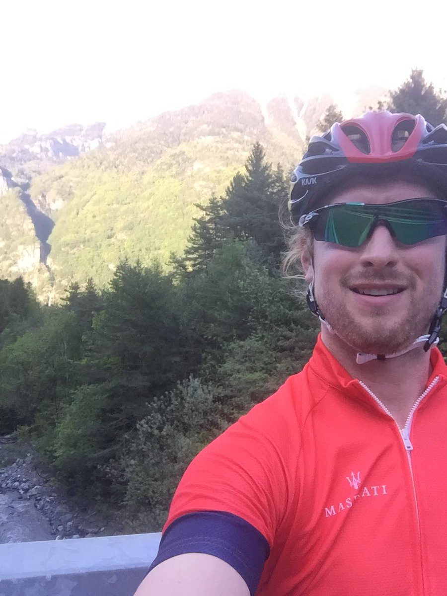 petweetcher's tweet photo. The @BowkerMaserati kit from @letouryorkshire has made it to the route of the @TourDeRomandie #Mex https://t.co/uRWhYpFAY0