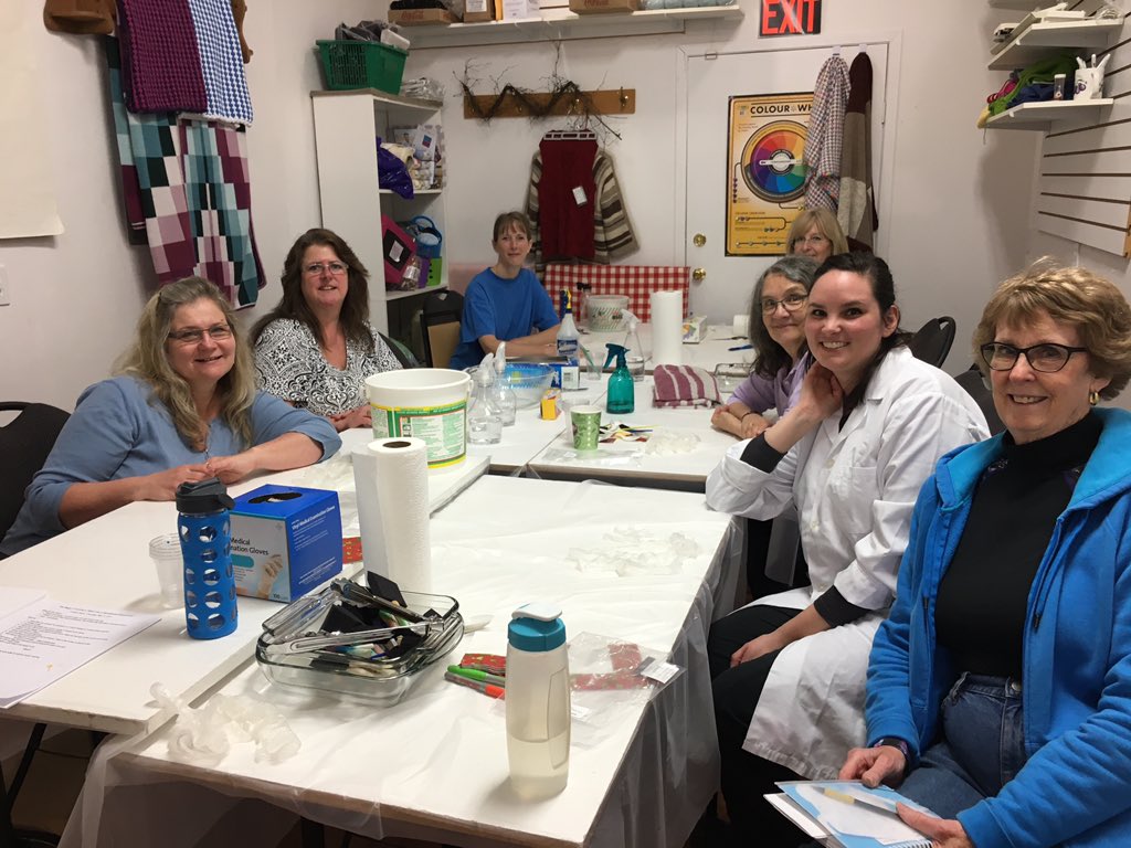 AwesomeBiota's tweet photo. Last week, at the yarn store I work at, the staff got a yarn dyeing workshop where we dyed sock blanks to make custom socks! #sockscience https://t.co/3HYFLeWIjp