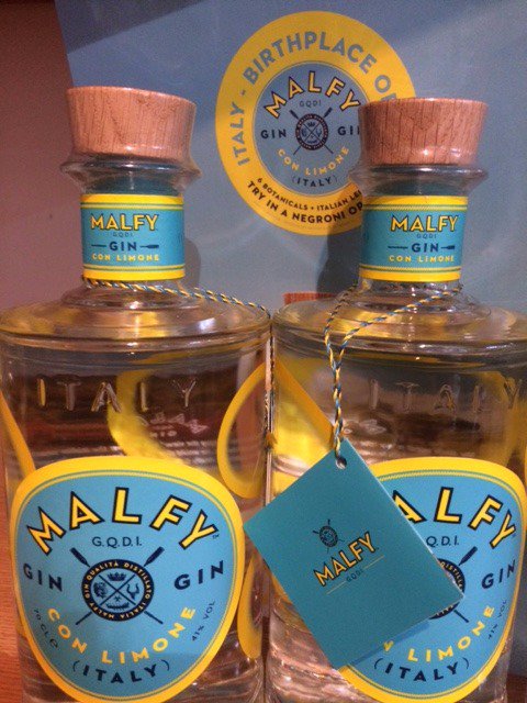 NICofSmithfield's tweet photo. Let the #summer beGIN @NICofSmithfield @MalfyGin https://t.co/jUv9pHZHgd