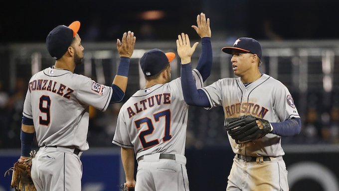 Altuve y González sumaron carreras  en la demoledora  paliza de Astros a Marlins
