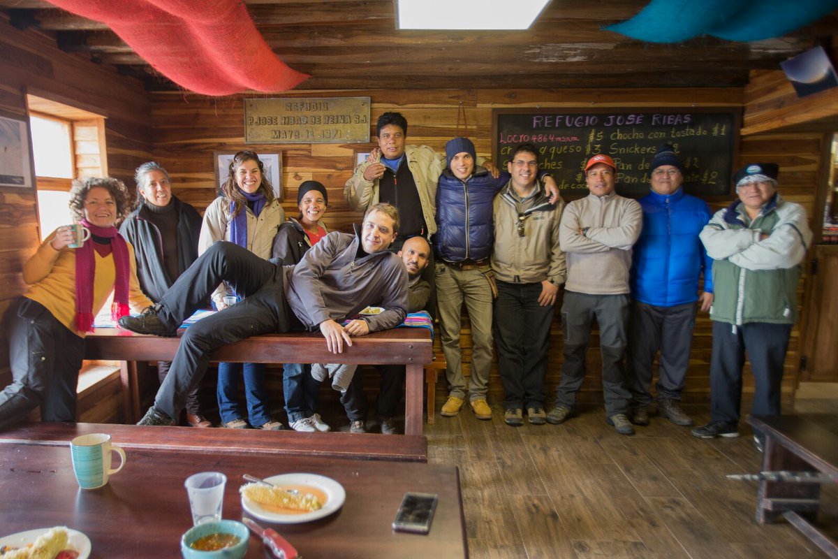 KabilZerouali's tweet photo. Día 3 encuentro científicos colaborando con el @ird_fr. Subida al Volcan Cotopaxi. #teambuilding #CienciaYDesarrollo #IRDecv https://t.co/o3rCcuc4Ti