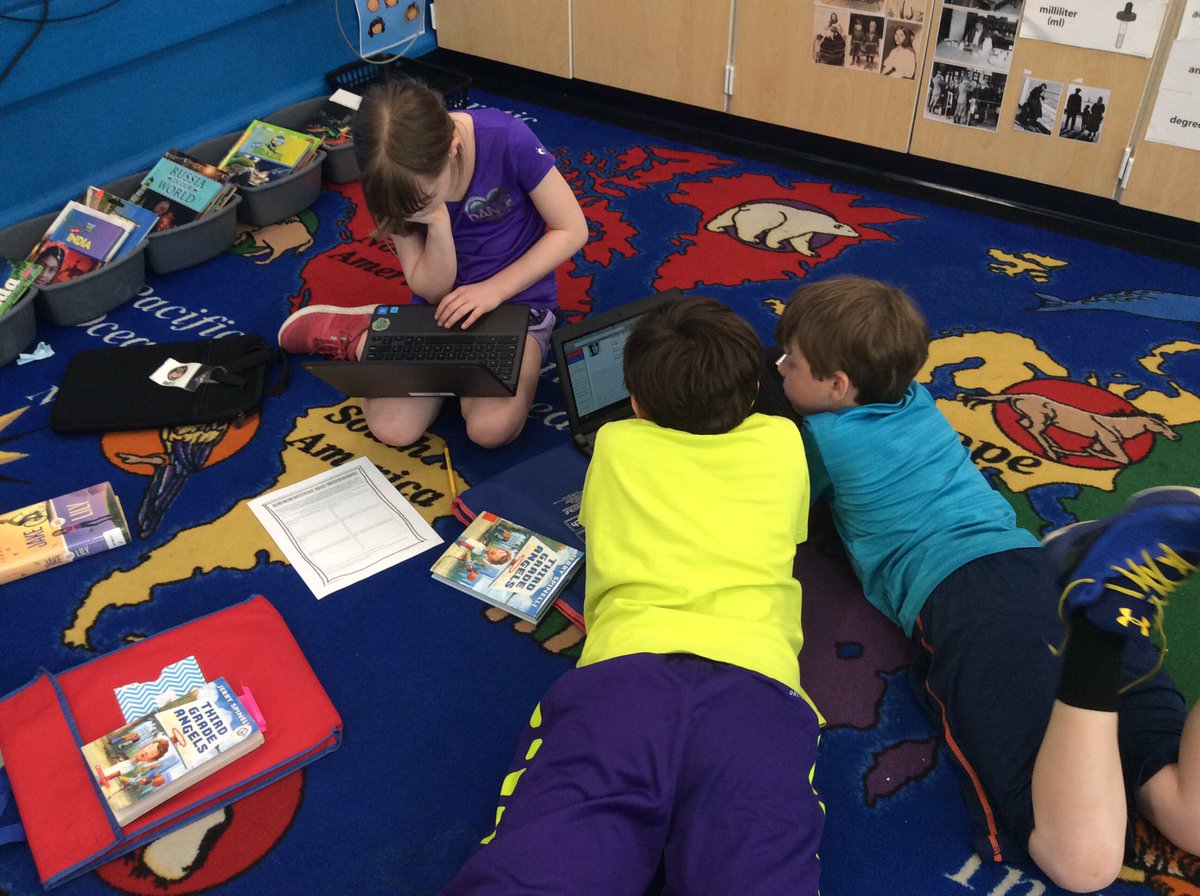 MrsMsCrew3's tweet photo. @JerrySpinelli1 we are loving reading your books &amp; about your life #authorstudies https://t.co/GRPRtlqVaN