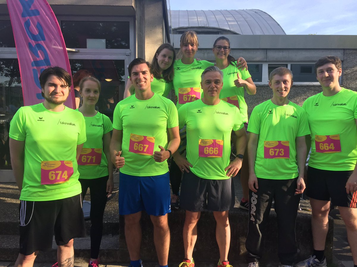 Gleich geht’s los: Unsere LäuferInnen sind bereit für den Darmstädter <a href="/merck_de/">Merck Deutschland</a> #Firmenlauf 2017! Premiere für #takevalue!