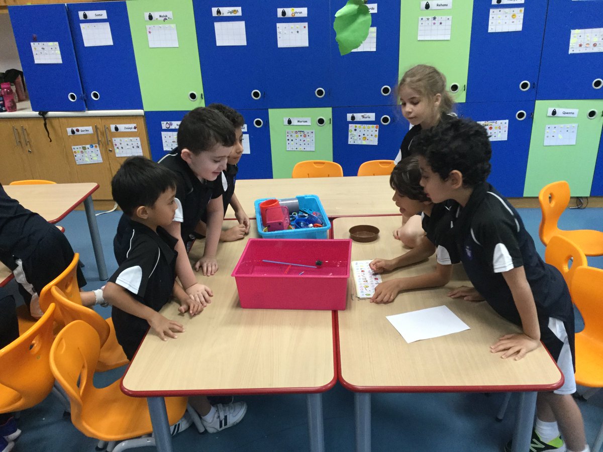 WSO_Year1's tweet photo. Floating and sinking #year1K #science #experiment https://t.co/vDQTs42l8Z