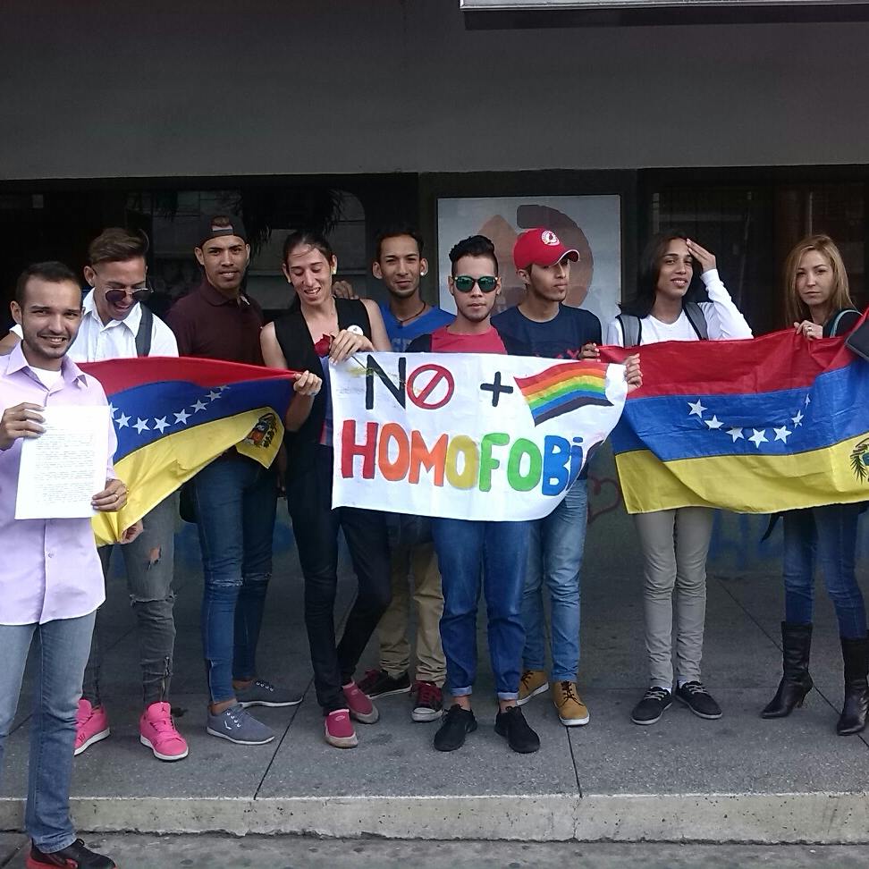 elcardenalradio's tweet photo. En Lara: Comunidad LGBT exigió el respeto a sus derechos fundamentales https://t.co/LSQhQ9NX43 @OsnielOrozco https://t.co/9CIVMRjXj8