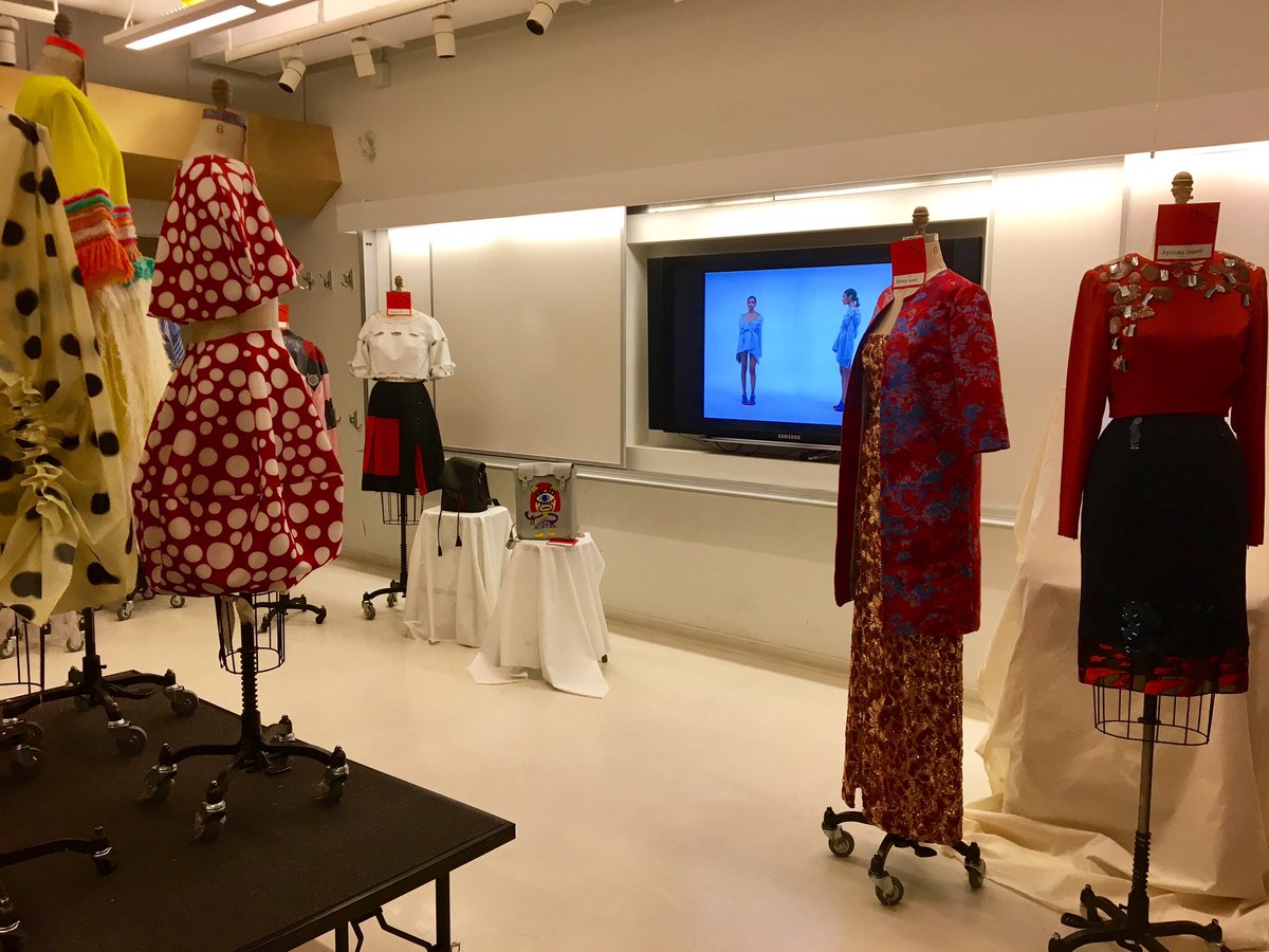 Parsons: Fashion, Art and Design School in New York | The New School Photo from @parsonsdesign on Twitter by parsonsdesign. AAS fashion marketing and fashion design at ... Parsons: Fashion, Art and Design School in New York | The New School Photo from @parsonsdesign on Twitter by parsonsdesign. AAS fashion marketing and fashion design at ...