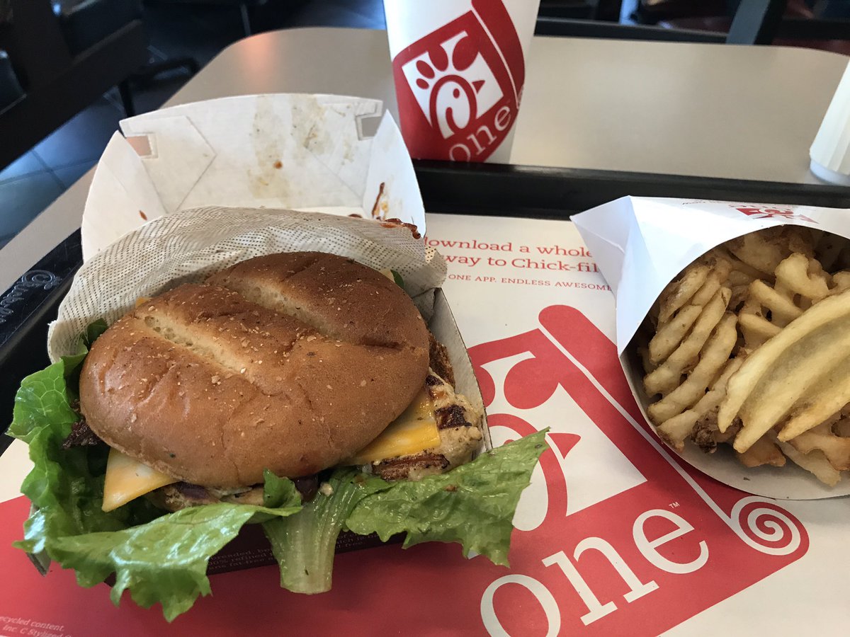 whitroach16's tweet photo. Tried the new smokehouse BBQ bacon sandwich @ChickfilA & it was fantastic! #pleasekeepit #ChickfilA https://t.co/4L5OI4jOOu