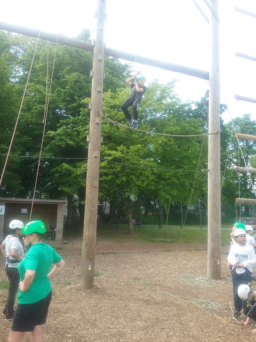 CallumGlazierR2's tweet photo. @CopperfieldR2 Day 3 at #kingswood down, some real resilience being shown from the students and the teachers! https://t.co/xHcH2OaKdT