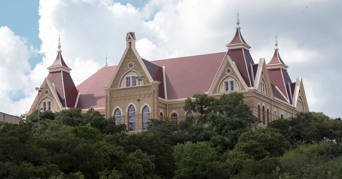 txst's tweet photo. We’ve always known it but now @forbes has confirmed #txst is one of America’s Best Employers! 🏆 https://t.co/RrCWdIjNK9 https://t.co/YcAE8Sbq8H