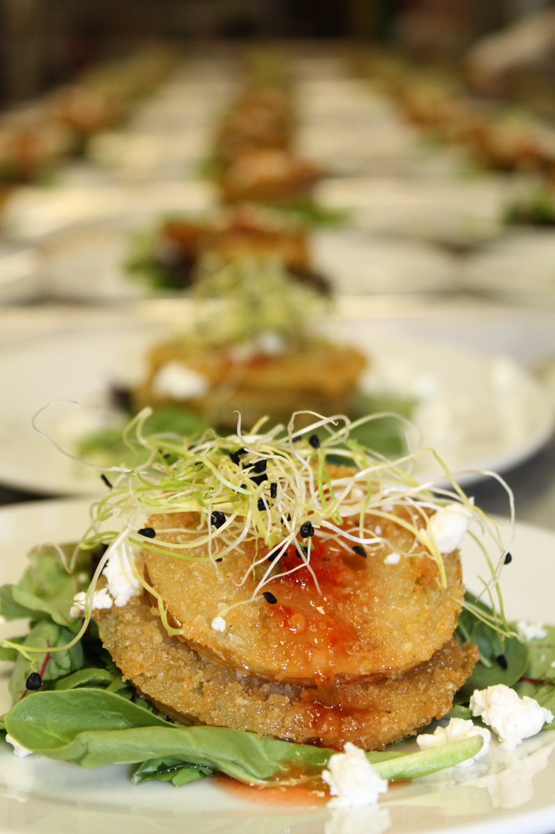 Level8Lounge's tweet image. Looking for a #job in #hospitality &amp;amp; #foodservice? Front desk agents, food servers, hostesses, bartenders, and maintenance pos. open! #Tally