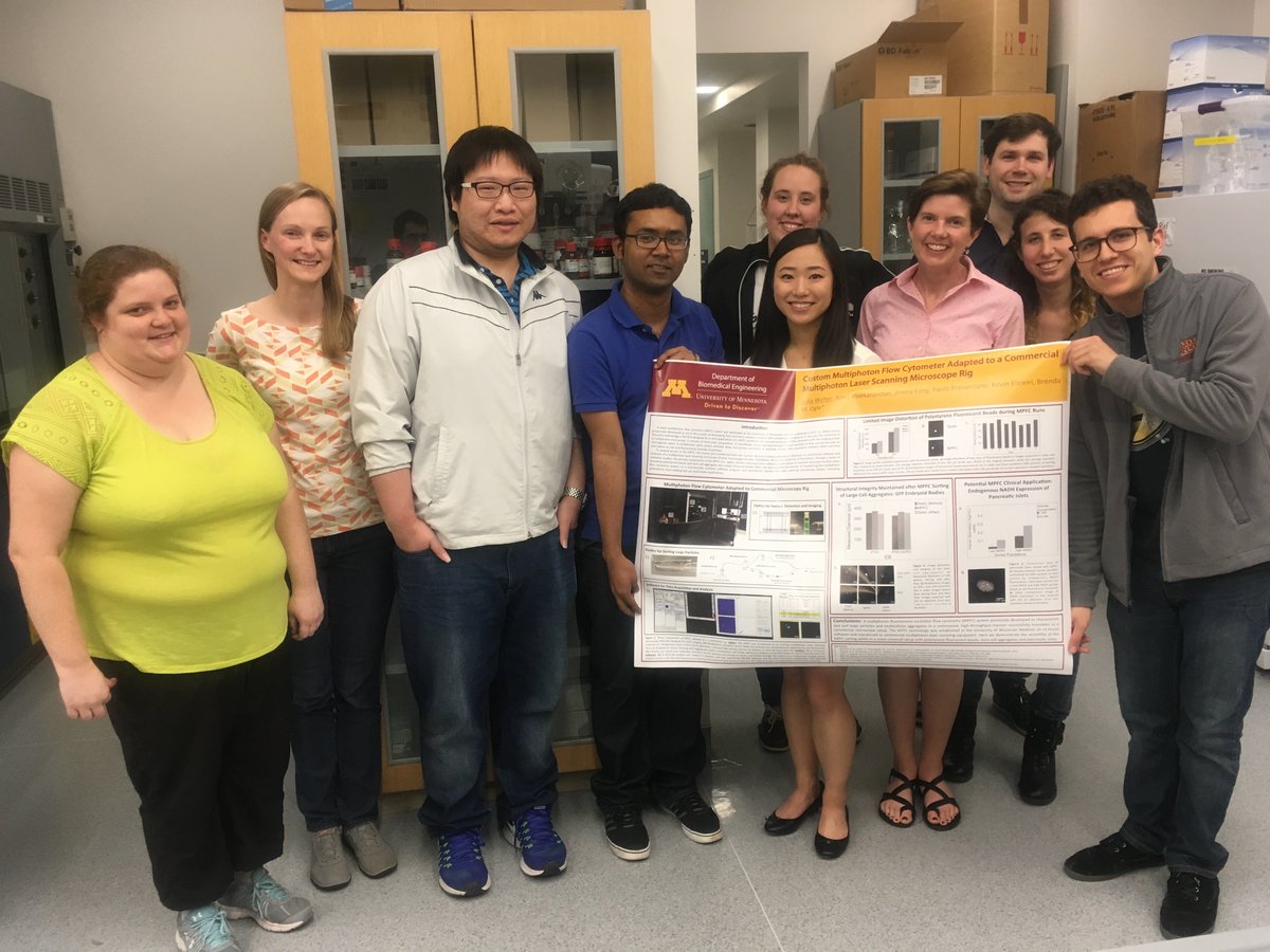 OgleLab's tweet image. Celebrating Julia's Masters Defense! Congratulations!!! #labproud #UMNproud #UMN