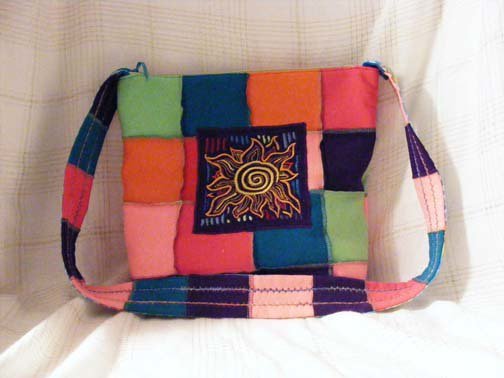 MasbagsMo's tweet photo. Messenger Bag made from Recycled T Shirts #ZipperedClosure #secure #LargePockets #LightWeight #colorful
β€ https://t.co/dqc7J7kMyB
via @outfy https://t.co/GhvsjaqeWu
