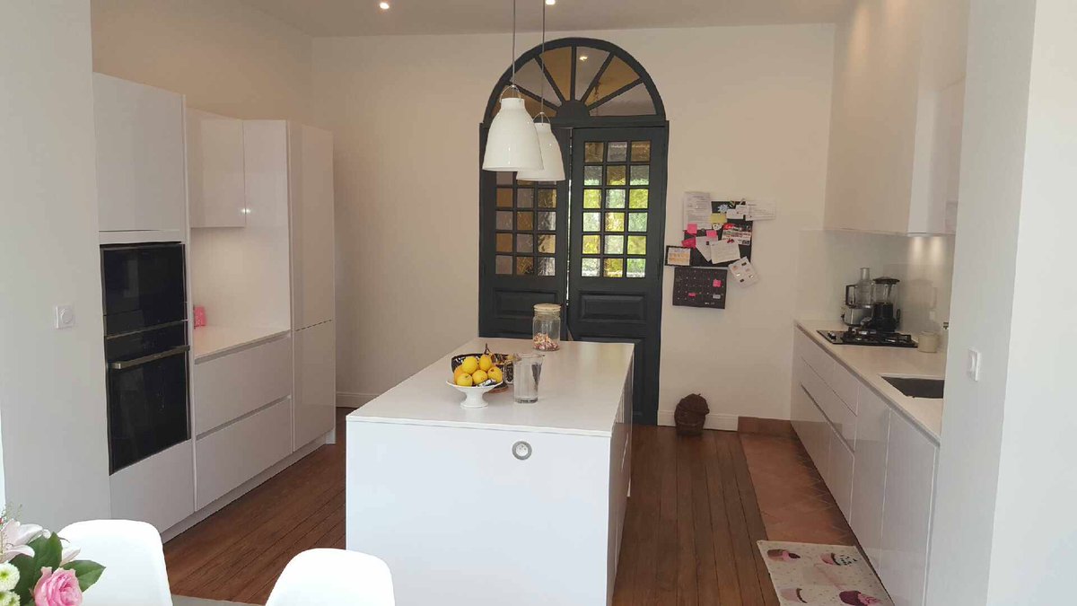 HackerTlse's tweet photo. #cuisine #îlot #design #architecture #rénovation #interiordesign #laque #silestone #toulouse #franke #siemens @Silestone #dc https://t.co/zk0FcFakbE