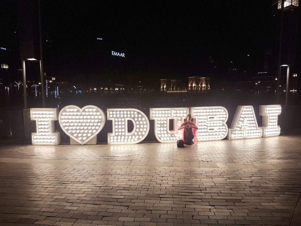 veronica_rm_'s tweet photo. Recuerdos de mi viaje a Dubai!!!! 😊 https://t.co/LT2cWkhtHy