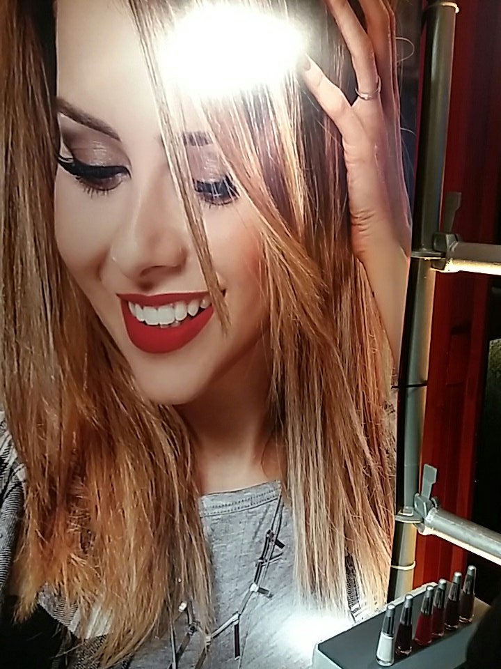 todateen's tweet photo. Estamos esperando a diva @SandyLeah no lançamento da coleção dela pra #ImpalaSandy https://t.co/YDV8X8nGv3