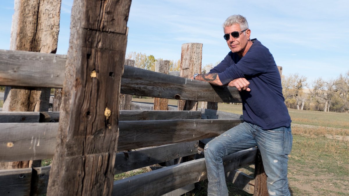 brandbasket's tweet photo. "@foodandwine: The 7 foreign countries Anthony Bourdain has visited most. https://t.co/kJFkAeu1ii https://t.co/KkGtNLYZqG" #TopChefFinal