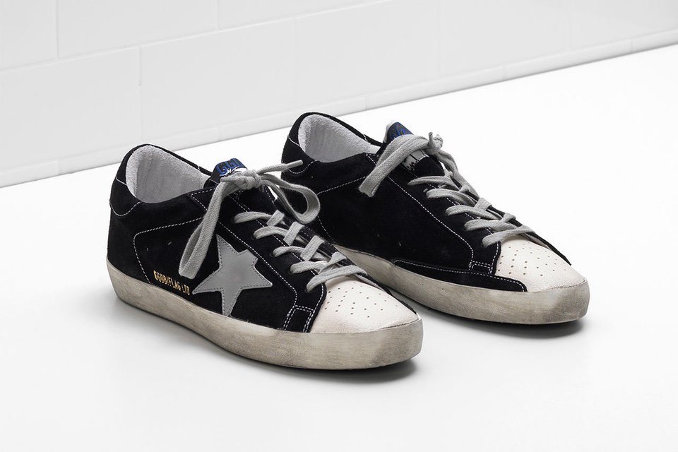 Kaye3456's tweet photo. Golden Goose Deluxe Brand Hong Kong Flagship Store https://t.co/LxjvcYJw18 https://t.co/Je0mM4HsdF