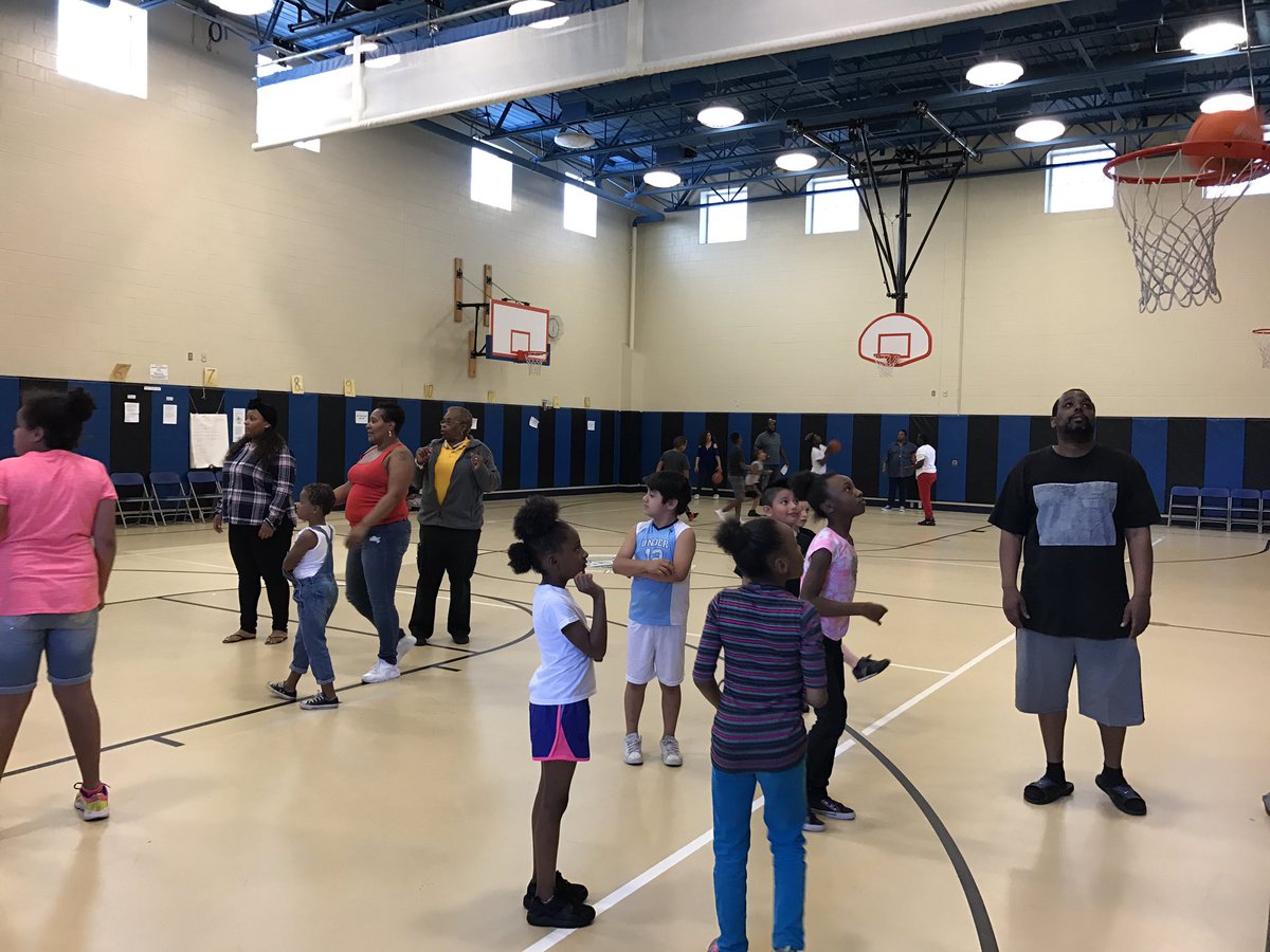 Fun times at the TMES spring blossom dance!!
