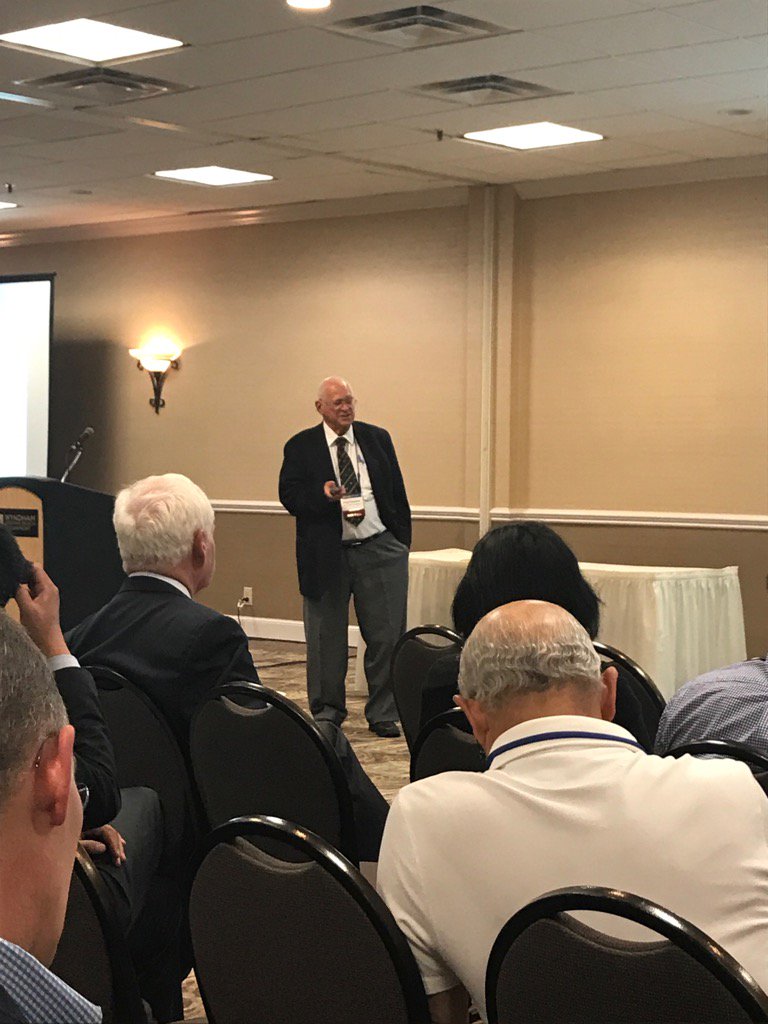 AmyWynn81037492's tweet photo. Paul Howard MFPT Fellow discusses History of Oil Debris Monitoring #MFPT2017 @MFPTSociety https://t.co/rfuWXAKgVJ